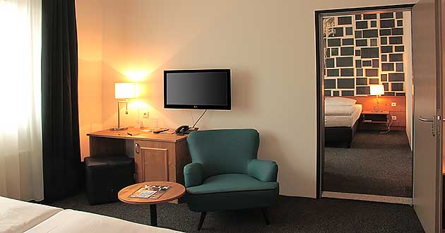 Kurzurlaub mit Skiurlaub in Europas grter Indoor-Wintersporthalle. Urlaub in Mecklenburg MV