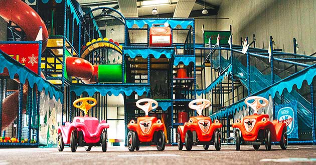 Kurzurlaub mit Skiurlaub in Europas grter Indoor-Wintersporthalle. Urlaub in Mecklenburg MV