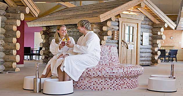 Kurzurlaub mit Skiurlaub in Europas grter Indoor-Wintersporthalle. Urlaub in Mecklenburg MV