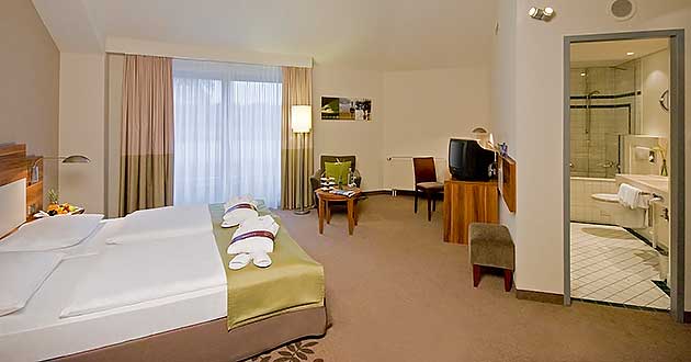 Urlaub im 4-Sterne-Hotel in Krefeld-Traar am Niederrhein, Nordrhein-Westfalen NRW