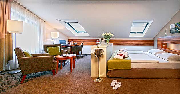 Urlaub im 4-Sterne-Hotel in Krefeld-Traar am Niederrhein, Nordrhein-Westfalen NRW