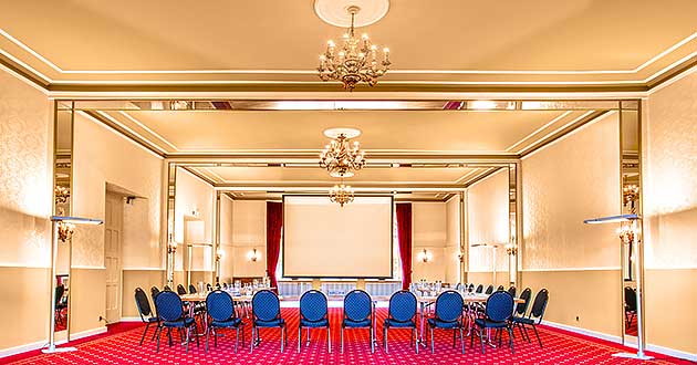 Wochenendreisen in den Schwarzwald, Kurzurlaub im Schlosshotel zwischen Offenburg, Freudenstadt, Villingen-Schwenningen und Freiburg im Breisgau